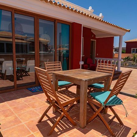 Villa Oceana - Cliffside Retreat コスタ・デ・アンティグア エクステリア 写真