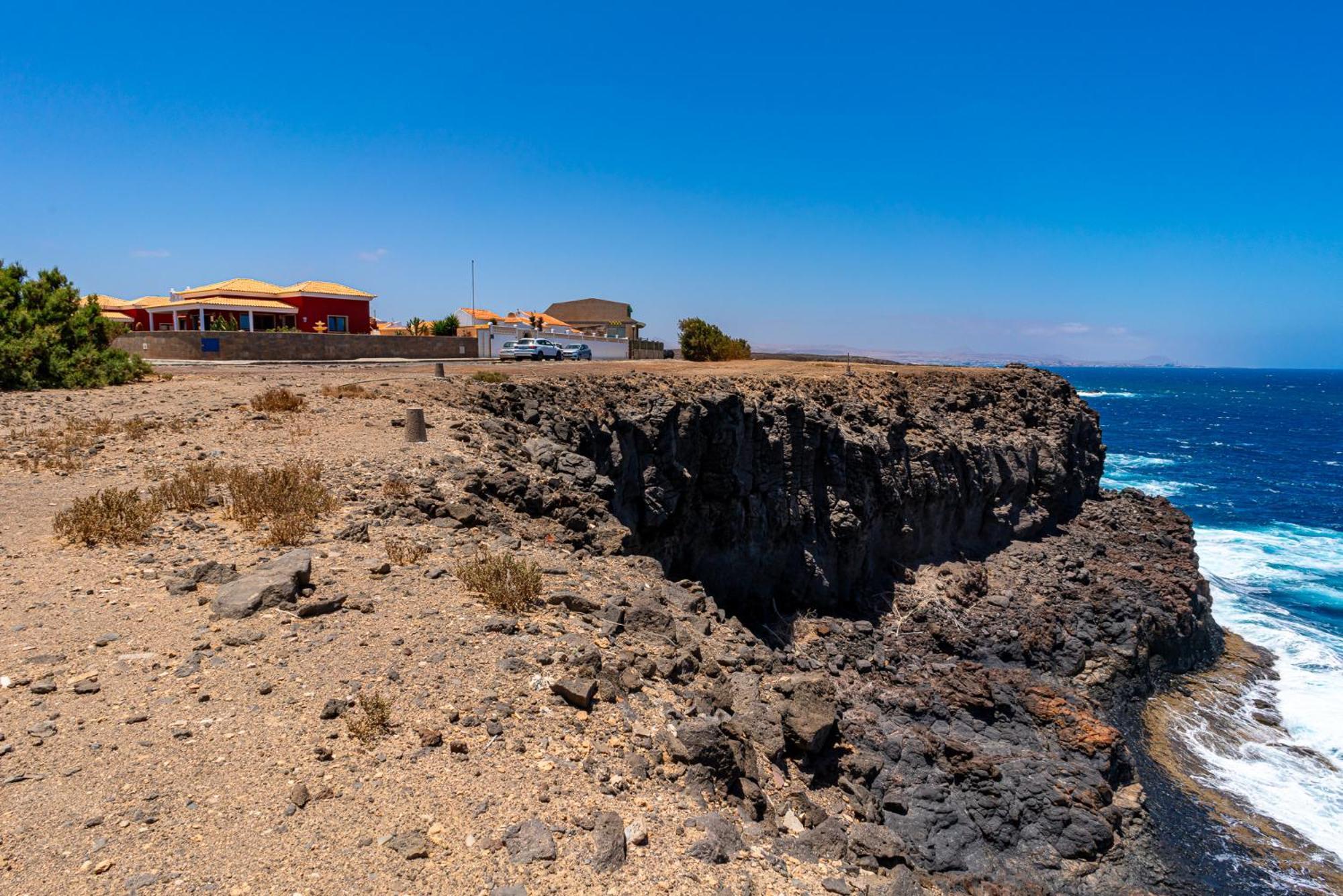 Villa Oceana - Cliffside Retreat コスタ・デ・アンティグア エクステリア 写真