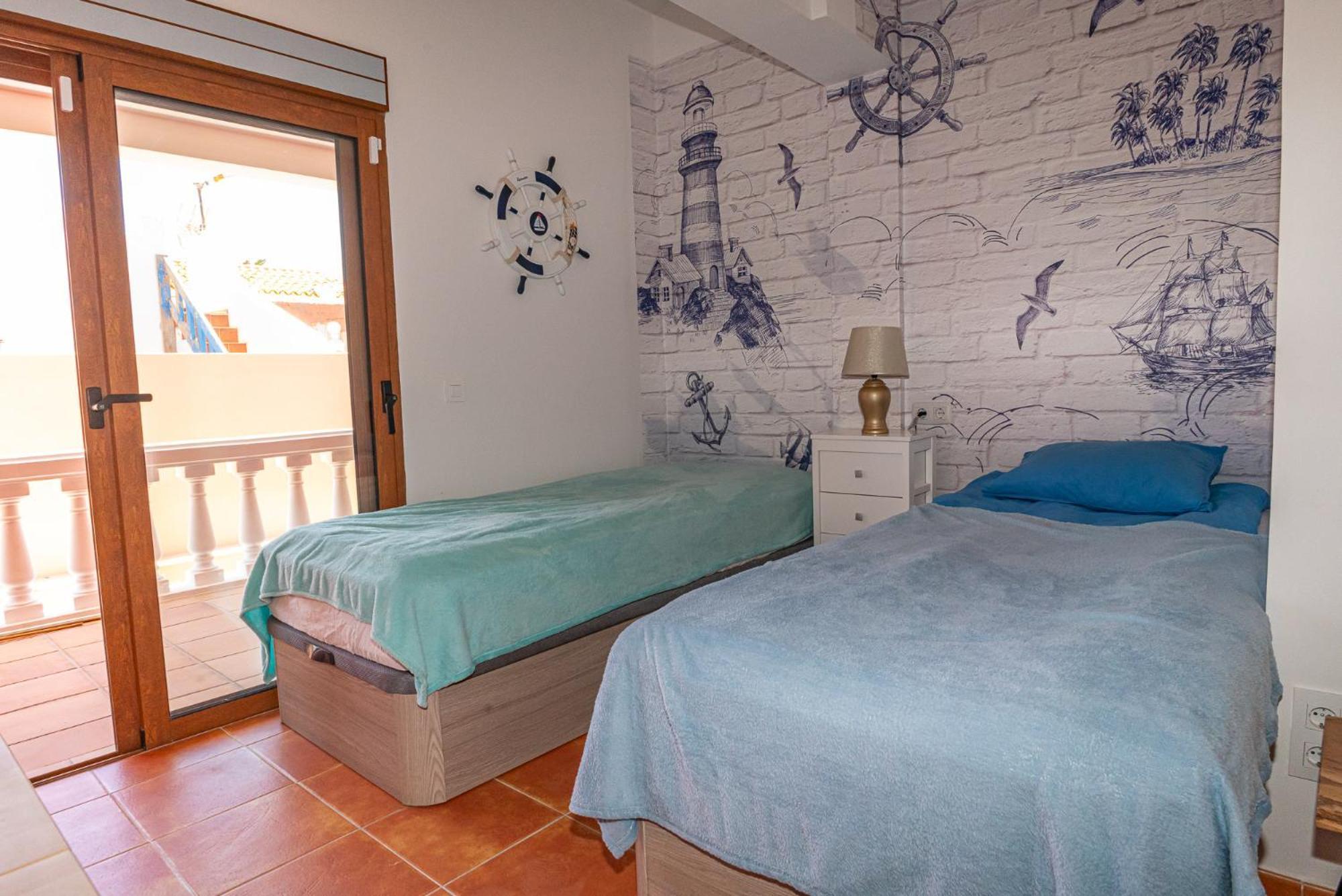 Villa Oceana - Cliffside Retreat コスタ・デ・アンティグア エクステリア 写真