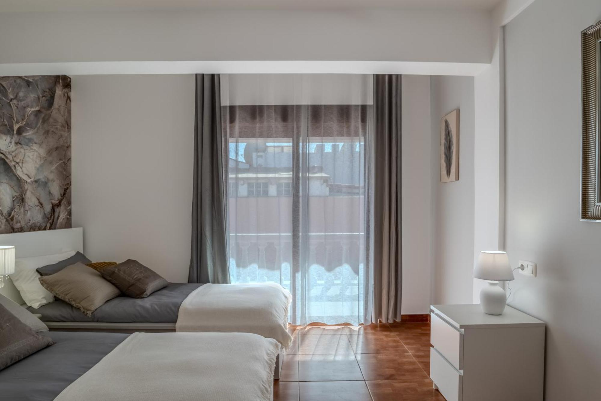 Villa Oceana - Cliffside Retreat コスタ・デ・アンティグア エクステリア 写真